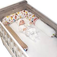 Невероятен обиколник на nici, който ще придаде много цветен и забавен вид на бебешкото легло и също така, ще обиколника разполага с връзки, за да може да бъде закрепен здраво. Nisk Obikolnik Tip Podkova Dreams