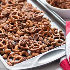 y pretzel and nut snack mix