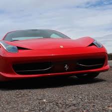 Salta a bordo di una mitica ferrari: Competitive Guide On Ferrari 458 Gt Challenge Esperienze In Pista