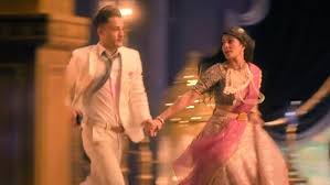 Submitted 3 years ago by musicmogulnow. Asim Riaz Jacqueline Fernandez S Song Mere Angne Mein Is Disappointing Another Classic Ruined Filmibeat