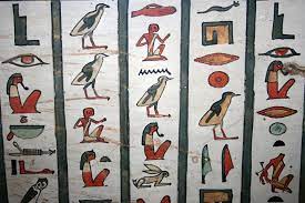 Ebenso aufgeführt sind „vergöttlichte menschen. Hieroglyphen Wie Sie Das Alphabet Der Agypter Lesen Geo