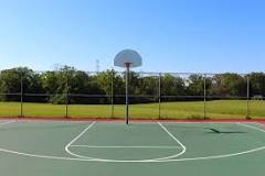 how-do-you-play-half-court-basketball