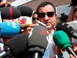 Communication problems mino raiola, van bommel's agent expressed his suprise about hoeness' statements on the dutch website vi. Who Is Football Super Agent Mino Raiola