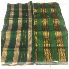 Motif pada sarung bugis seperti halnya dengan kebanyakan kain dan sarung tenun dari berbagai penjuru indonesia. Sarung Sutra Bugis Sabbe Sengkang Shopee Indonesia