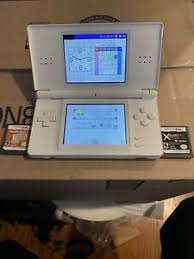 The nintendo ds lite features a slimmer and more lightweight design and a brighter screen. Nintendo Ds Lite Paquete Con Legend Of Zelda X Men Destiny Objetos Ocultos Ebay