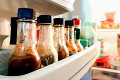 Can bacteria grow in hot sauce?