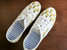 They're perfect for both kids and adults, or you could make matching shoes for the whole family! Diy Painted Pineapple Canvas Sneakers Diy Pineapple Shoes