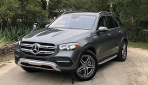 There's between 42.7 and 48.7 cubic feet behind the second row, depending on how the seats are positioned. Mercedes Benz Gle Suv Review Purewow