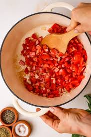 how to make tomato sauce baked bree