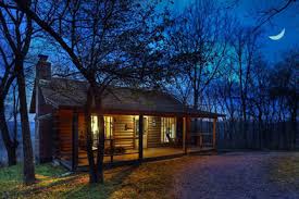 This elegant 3 bedroom/2 bath cabin has all you could ever need and more. 3 Best Verified Pet Friendly Hotels In Eureka Springs With Weight Limits Pet Fees