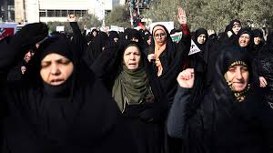 Das letzte soziale netzwerk | arte reportage. Proteste Im Iran Weitere Frauen Legen Ihre Kopftucher Ab