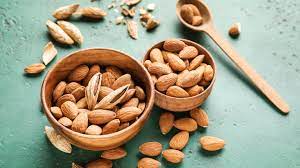 9 evidence based health benefits of almonds