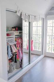 Well Organized Kid Closet With Mirrored