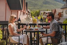 10 Great Places To Eat In Banff