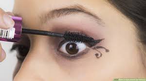 3 ways to apply gothic eye makeup