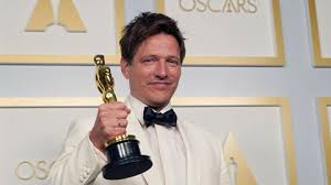 The freshly minted oscar winner owned his speech's unconventional end when later questioned in a. Ibeqwggzcktb M