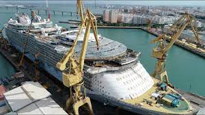 world s largest cruise ship gets