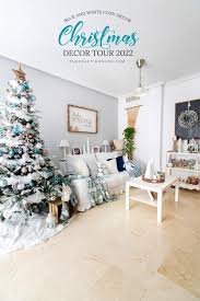 blue and white christmas decor