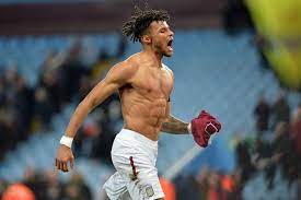 121,925 likes · 988 talking about this. The Brilliant Scenes As Aston Villa Fans Mob Tyrone Mings Birmingham Live