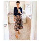how-do-you-wear-flat-shoes-with-a-skirt