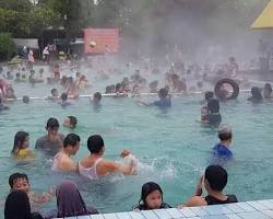 Gambar Kolam berendam di Kolam Air Panas Walini