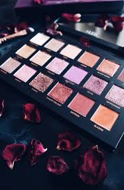 Read reviews of huda beauty desert dusk eye shadow palette by real people and/or write your own reviews. Hudabeauty Desert Dusk Palette Worth The Hype Ronja Rosegold