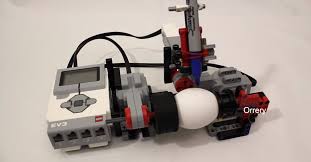 The rov3r vehicle, which can be modified to do things like follow a line, avoid obstacles, and even clean your room; Diy Ostereier Bemalmaschine Aus Lego