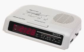This clock radio comes with two alarm presets. Sony Dream Machine Am Fm Radio Alarm Clock Icf C25 On Popscreen