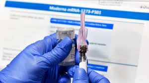 Някои от ефектите, посочени в точка 4.8. Moderna Covid 19 Vaccine Being Packed Rolling Out Sunday Perna Abc News