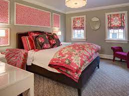 decorating the bedroom in traditional style