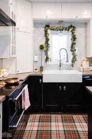 kitchen christmas decor ideas 2022