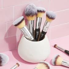 replace your makeup brushes