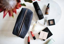 make this easy diy makeup bag