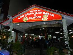 Keep in mind that as port dickson is indeed a coastal town, many of our entries consist of seafood and the like, but we have also included other our last seafood entry for port dickson, the restoran seri mesra ikan bakar & seafood is situated along jalan pantai in the area of teluk kemang square. Top 19 Must Try Food In Port Dickson Sgmytrips