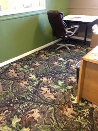 floor with mossy oak camo carpet
