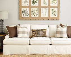 how to select throw pillows