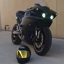 Facebook (gmt94 guyot motorcycle team). Yamaha R1 2014 Modified
