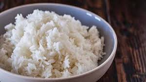 Nasi tumpeng biasanya dibuat dengan bahan utama dari nasi kuning, nasi putih, atau nasi uduk. Cara Membuat Lontong Dari Nasi Sisa Resep Lontong Isi Ayam Sayuran Arem Arem Aneka Resep Masakan Sederhana Kreatif Cara Membuat Lontong Dengan Cepat Lontong Kacau