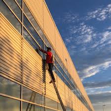 window cleaning services and gutter