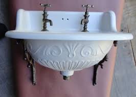 Antique Victorian Cast Iron Bath