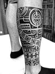 Tatouage polynésien homme : motifs et signification | Tatouage polynésien,  Tatouage, Tatouage maorie mollet