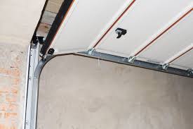 garage door to prevent noise heat
