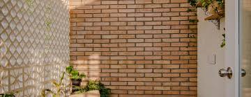 A retaining wall made entirely out of brick is known as a cavity wall. 10 Ideas For Using Brick Wall Designs To Add Rustic Style To Your Home Homify