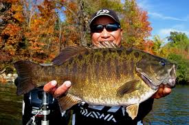 Dave Chong Lands 8 02 Pound Smallmouth Bass
