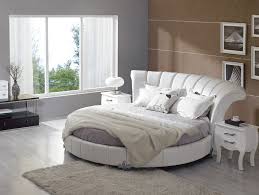 Lenzuola per letto rotondo colore grigio fumo 347 cm 300×300. 35 Particolari Modelli Di Letti Rotondi Matrimoniali Mondodesign It