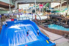 14 Family Ski Resorts With Indoor Water Parks | Family Vacation Critic