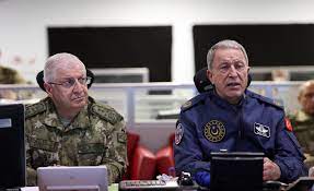 T.C. Millî Savunma Bakanlığı on Twitter: "Millî Savunma Bakanı Hulusi Akar  ve beraberindeki Komutanları, Hava Kuvvetleri Komutanı Org. Hasan  Küçükakyüz karşıladı. Bakan Akar, Irak'ın kuzeyindeki terör hedeflerine  yönelik bu gece itibarıyla “PENÇE-KİLİT