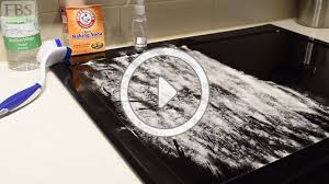 cleaning glass cooktop surfances