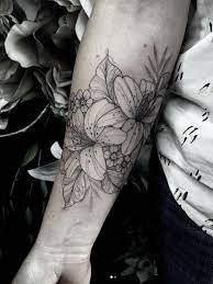 45 idées de tatouage floral - Femme Actuelle