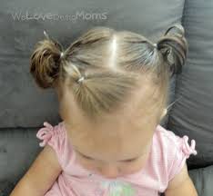 Pixie haircut for toddler girl is ideal when she has straight hair that drops down a lot. Hairstyles With Girls Rubber Bands Tips De Madre